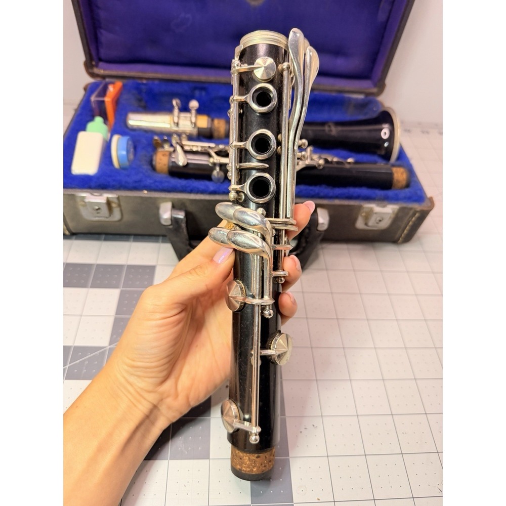 Vintage Normandy Reso-Tone USA Bb Clarinet with Original Leblanc Case - Picture 10 of 15